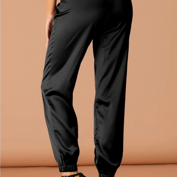 Women’s Elastic Drawstring Waist Satin Joggers Size M - Picture 3 of 7